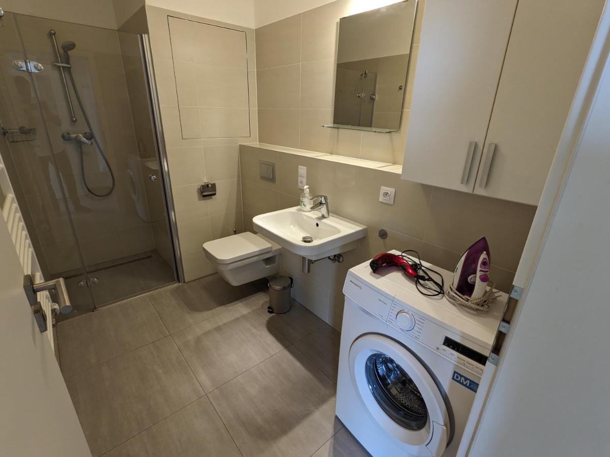 Cozy Apartment With Big Terrace In Central Prague - Karlin Экстерьер фото